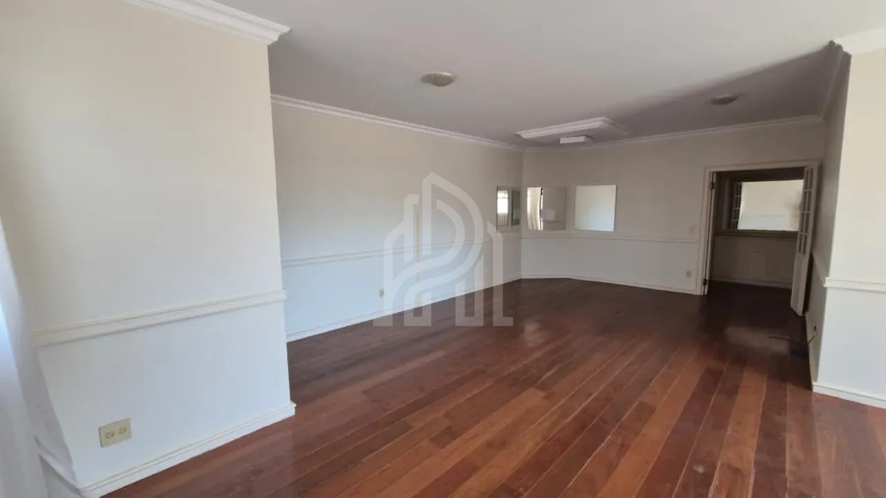 Apartamento no condomínio Edifício Via Frattina — foto 2
